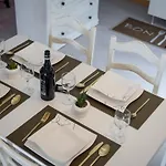 Ocean Garden, 4 Units By The Ocean Apartamento *
