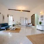 Ocean Garden, 4 Units By The Ocean *