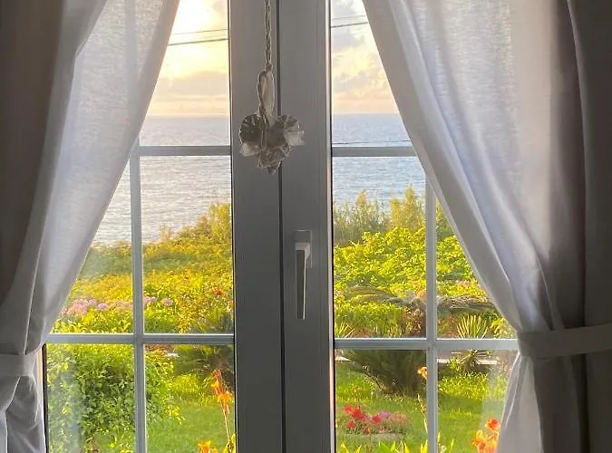 Ocean Garden, 4 Units By The Ocean Apartment