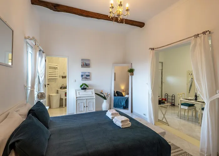 Ocean Garden, 4 Units By The Ocean *